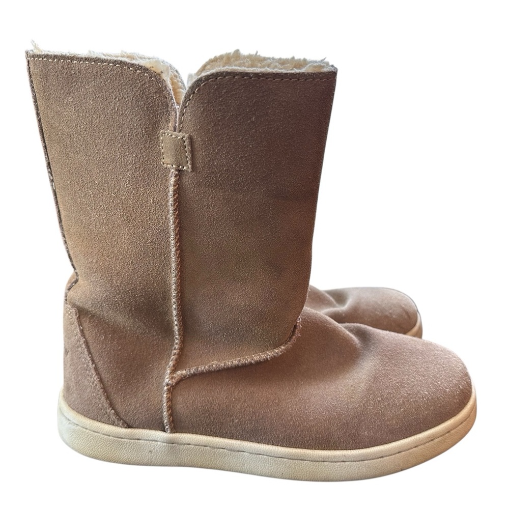 BearPaw Women's Tan Suede Winter Boots with Faux Fur